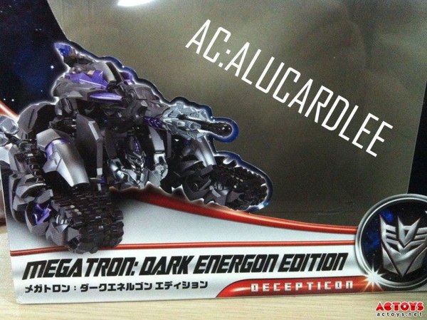 Transformers DOTM Megatron Dark Energon Edition Images  (3 of 13)
